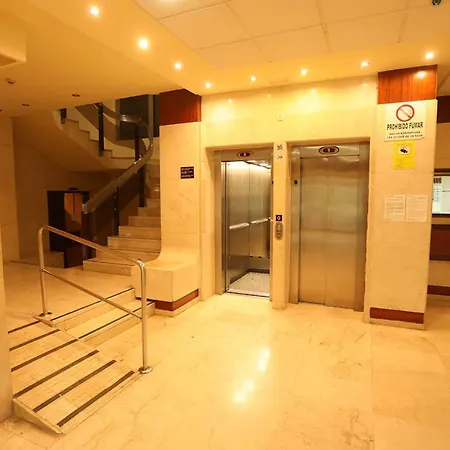 Apartamento Rent4 Malaga Aloha Benalmádena